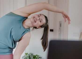 benefícios do yoga na saúde