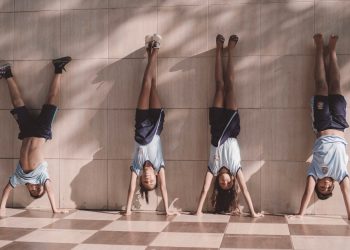 curso yoga e meditação em crianças e adolescentes