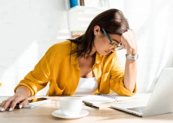 Impacto do Cansaço e Esquecimento dos Trabalhadores na Sua Produtividade | Yogalounge