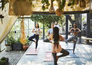 O que retiros espirituais podem fazer pela sua saúde? | YogaLounge