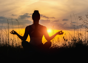 Caminho para a Serenidade: Técnicas de Relaxamento | YogaLounge