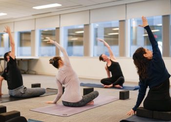 Além do escritório: explorando soluções criativas para melhorar a saúde dos funcionários | YogaLounge