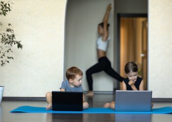 Featured image for: Como Ensinar Yoga às Crianças da Geração Alpha: Ferramentas e Estratégias