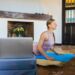 Featured image for: Como Integrar Micro-sessões de Yoga no Seu Dia de Trabalho Híbrido