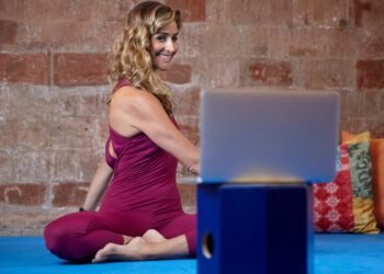 Featured image for: Yoga para Programadores e Criadores de Conteúdo: Aliviar a Tensão Específica