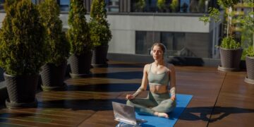 Featured image for: Yoga e Meditação: O Par Perfeito para umas Férias Transformadoras